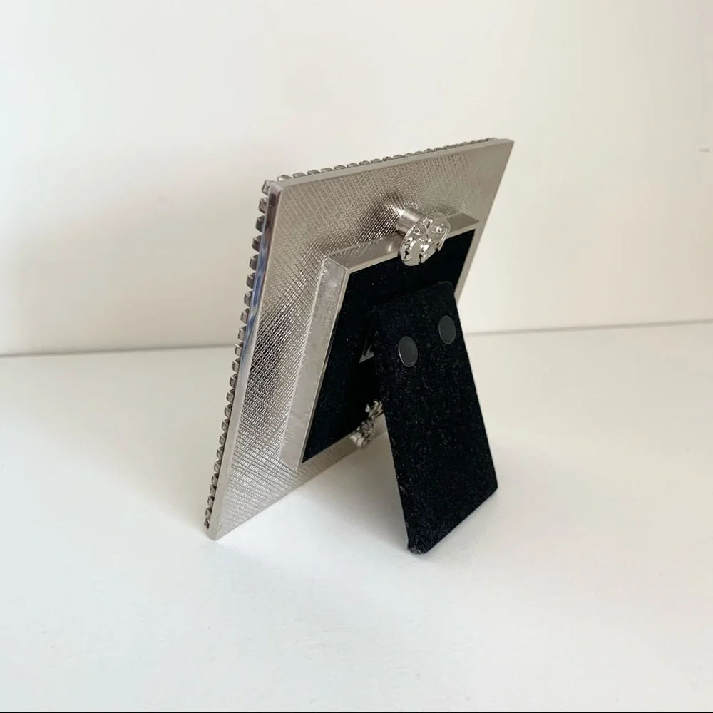 Hold NWOT Crystal enamel frame